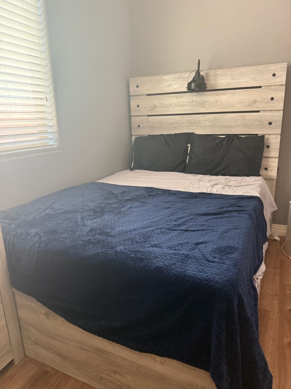 Full Size Bed Frame And Dresser