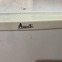 Avanti Small Refrigerator 