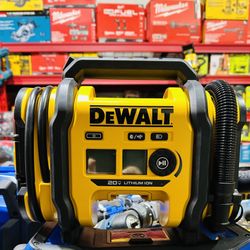 DEWALT 20V MAX Cordless Electric Portable Inflator (Tool Only)