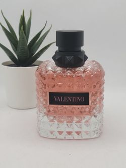 Valentino
 
Donna Born In Roma Eau de Parfum

3.4 fl
