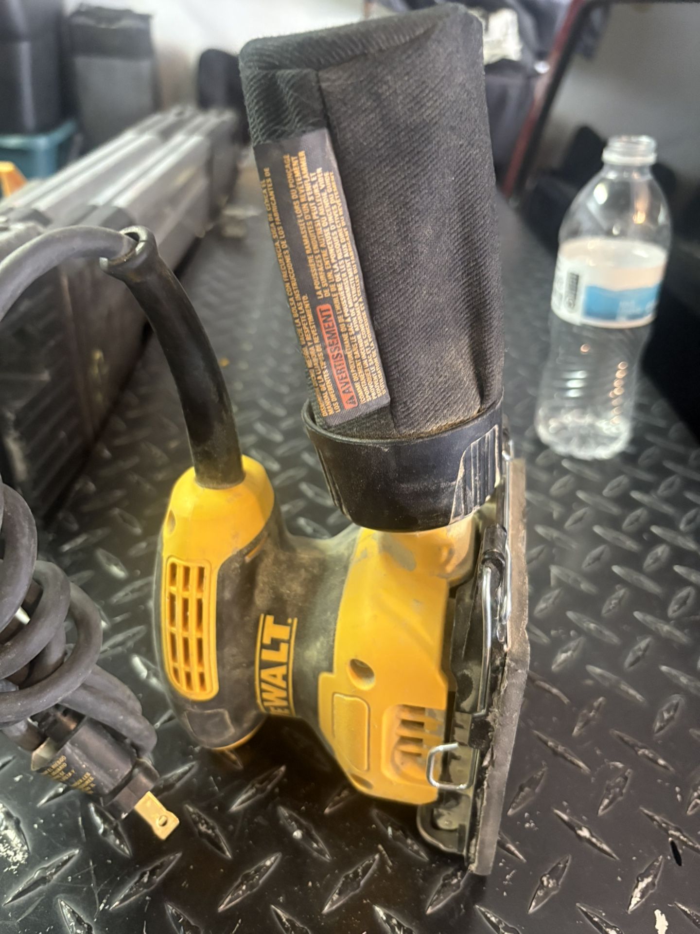 Dewalt sander electric