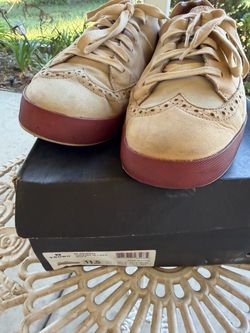 Tsubo Men’s Lace Up Sneakers used 11.5