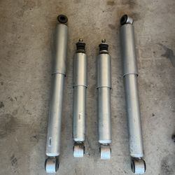 Toyota Pickup Front And Rear Shocks 86