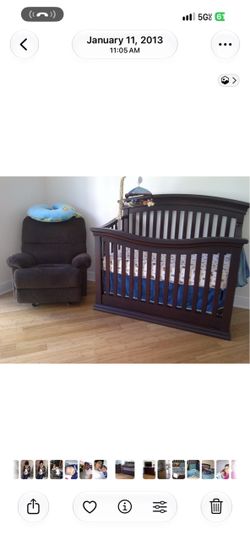 Wooden Crib with Mattress