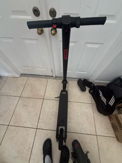 GOTRAX GXL Electric Scooter – $70 (DESC)
