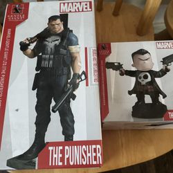 Disney Marvel Gentle Giant Punisher Statue And Small Statue 