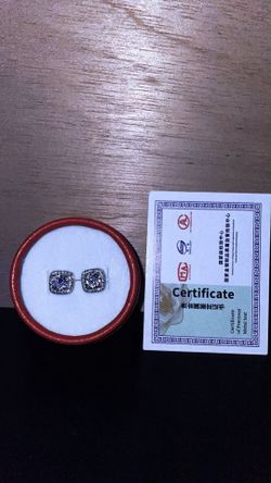 Moissanite Stud Earrings – Sterling Silver
