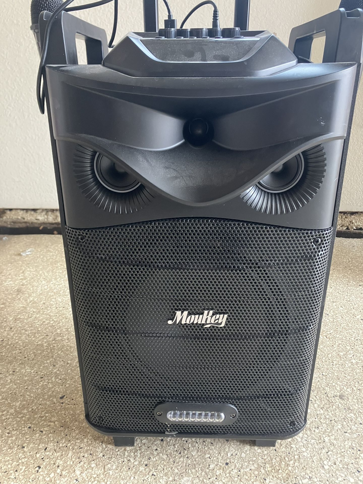 Moukey LED Karaoke machine