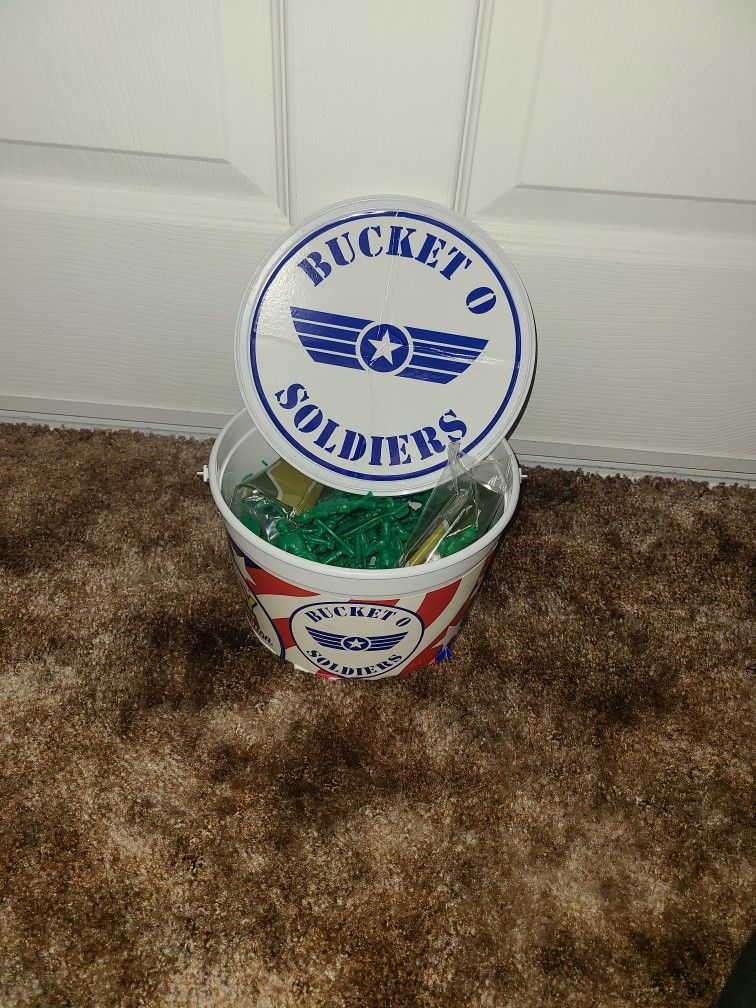 Toy Story Bucket O Soldiers