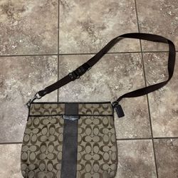 Big coach crossbody purse