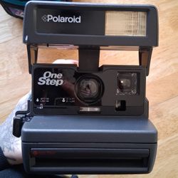 Polaroid OneStep 600 Close Up 