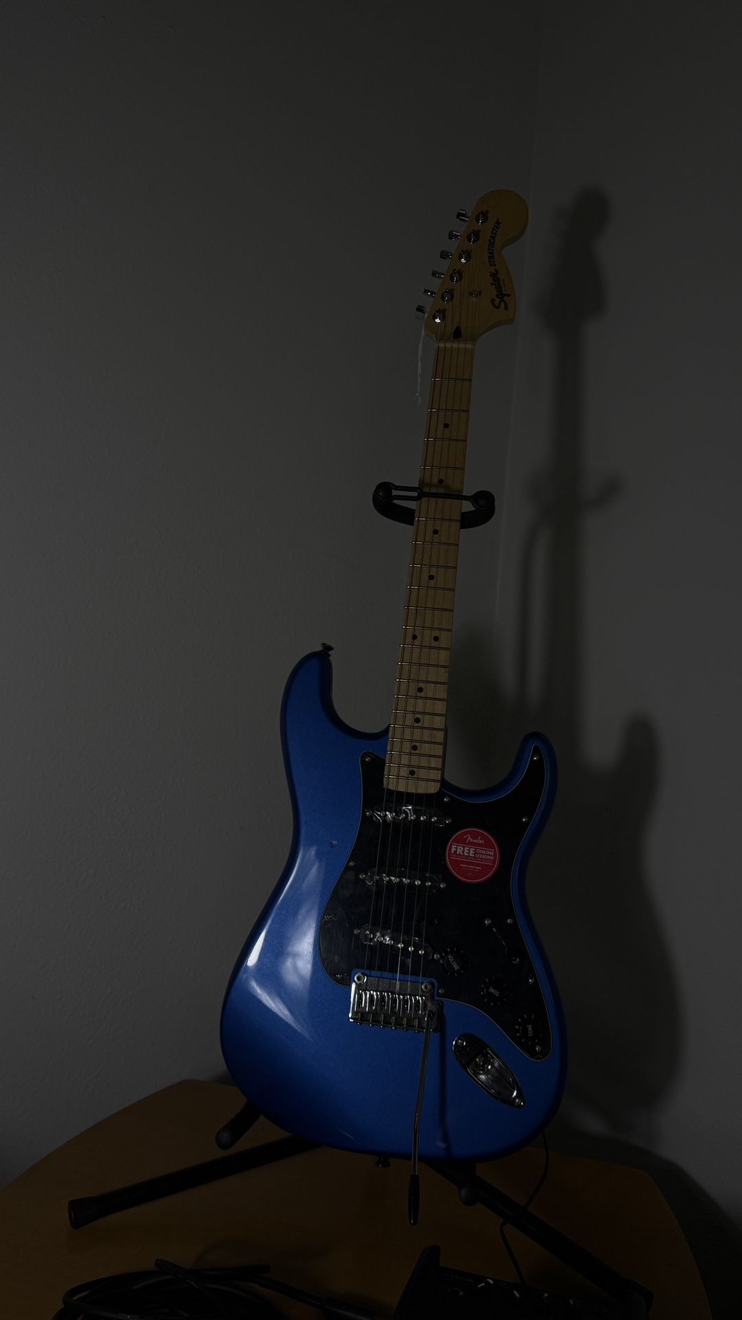 🎸 Squier Stratocaster Electric Guitar Bundle – Brand New, w/ Bluetooth Amp & Stand