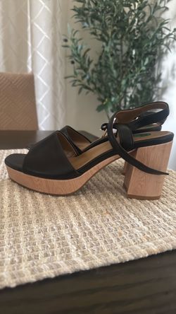 Platform heel  sandal