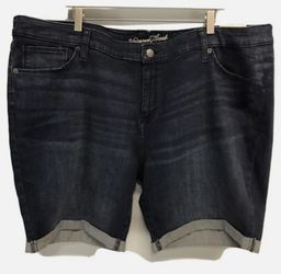 New Universal Thred Denim Bermuda Shorts Roll Cuff Plus NWT SZ 22W