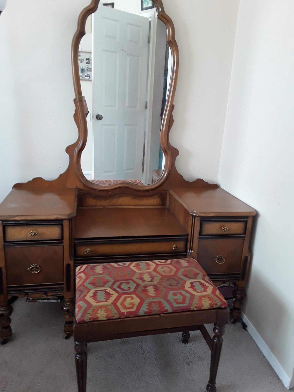 Antique brown dresser