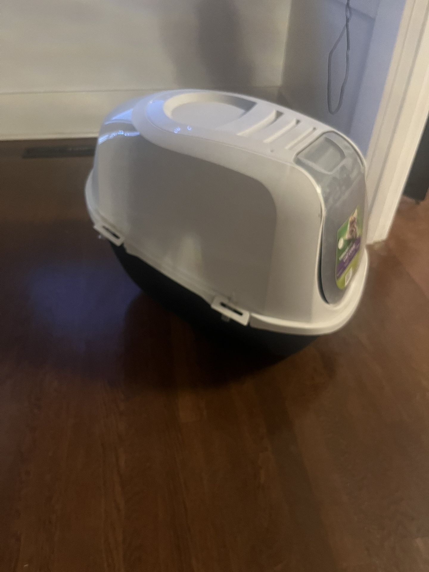 Cat Cove / Litter Box
