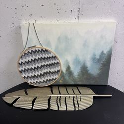 Girls Room Wall Decor / Canvas Art Set