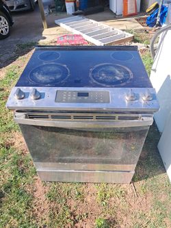 2024 General Electric Glass Top Oven