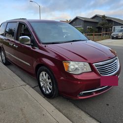 2012 Chrysler Town & Country