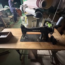 Zinger upholstery sewing machine with all extras 200 or best offer