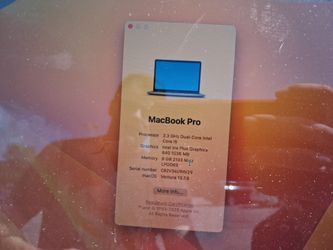Apple macbook 13in (2017)