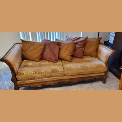 Bernhardt Sofa/couch