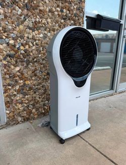 New!! NewAir 470 CFM, 3 speed Portable Evaporative Cooler and Fan for 250 sq. ft. Cooling Area