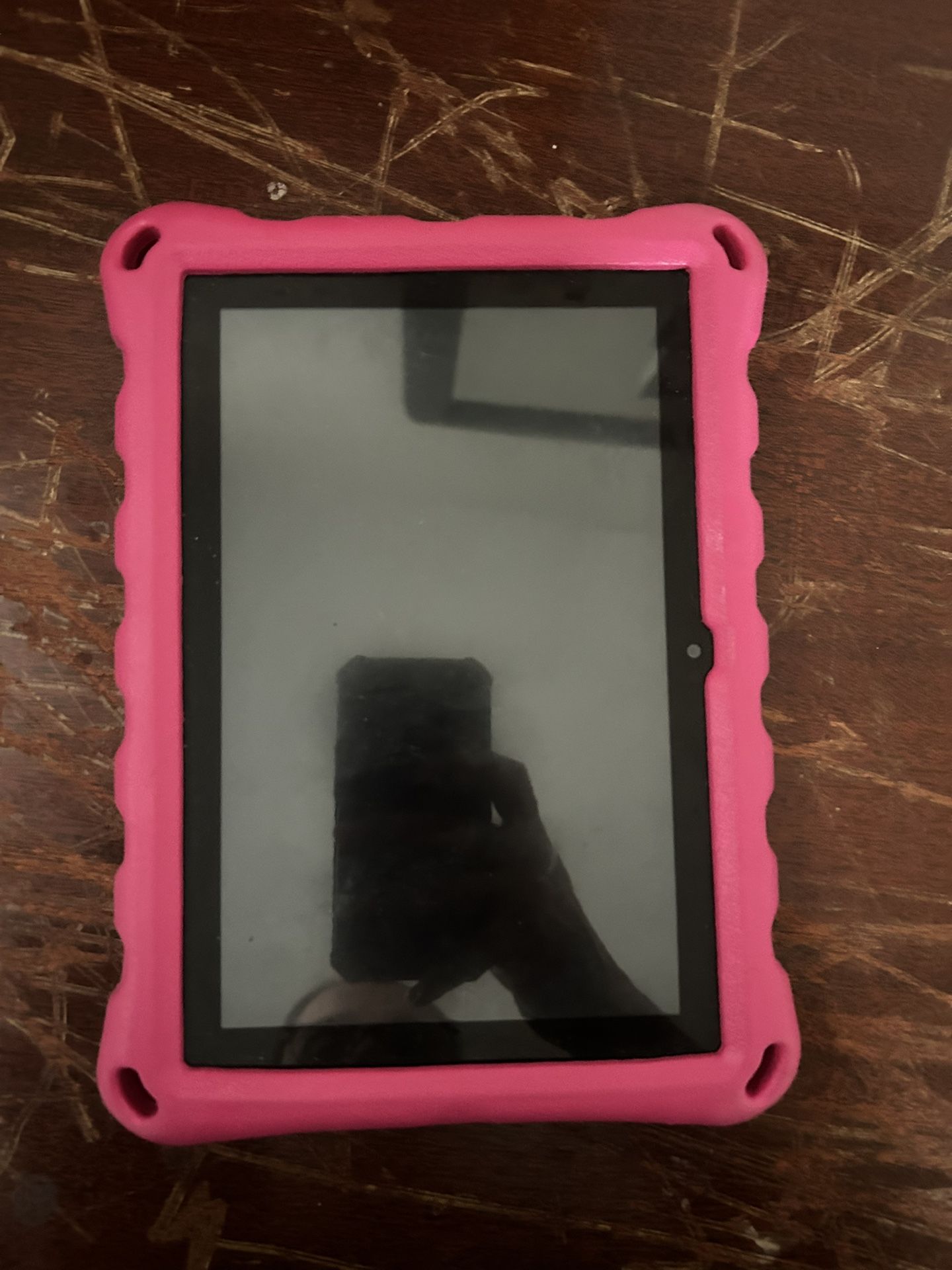 Amazon Kindle With Pink Case