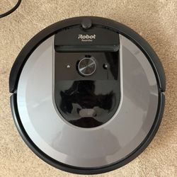Roomba Robot Vacuum