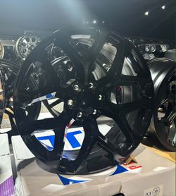 PR176 22X9 6X139.7 GLOSS BLACK - PAQUETES DE RINES Y GOMAS - CONSULTA PRECIOS