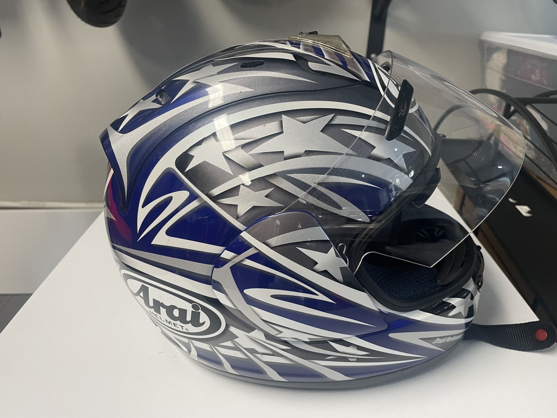 ARAI Helmet for Sale in Black Diamond, WA OfferUp