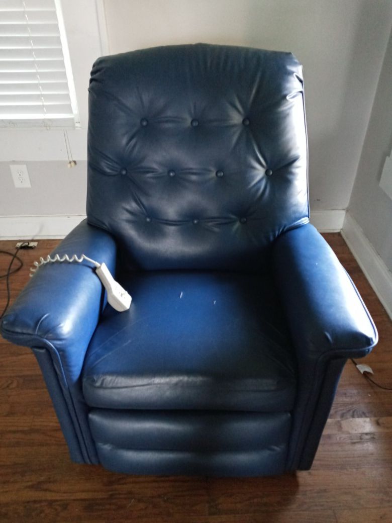 Lift assist recliner chair with battery and remote