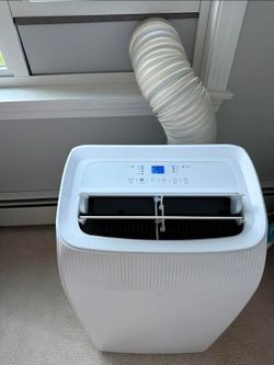 Brand New 14,000 BTU Portable Air Conditioner & Dehumidifier – Complete Kit