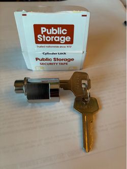 Public Storage cylinder lock with two keys and box