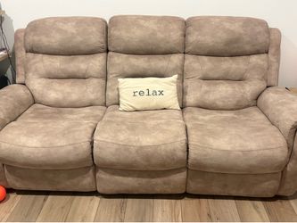 3  seat recliner couch