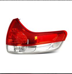 Toyota sienna 2011-2014 rear passenger side tailight