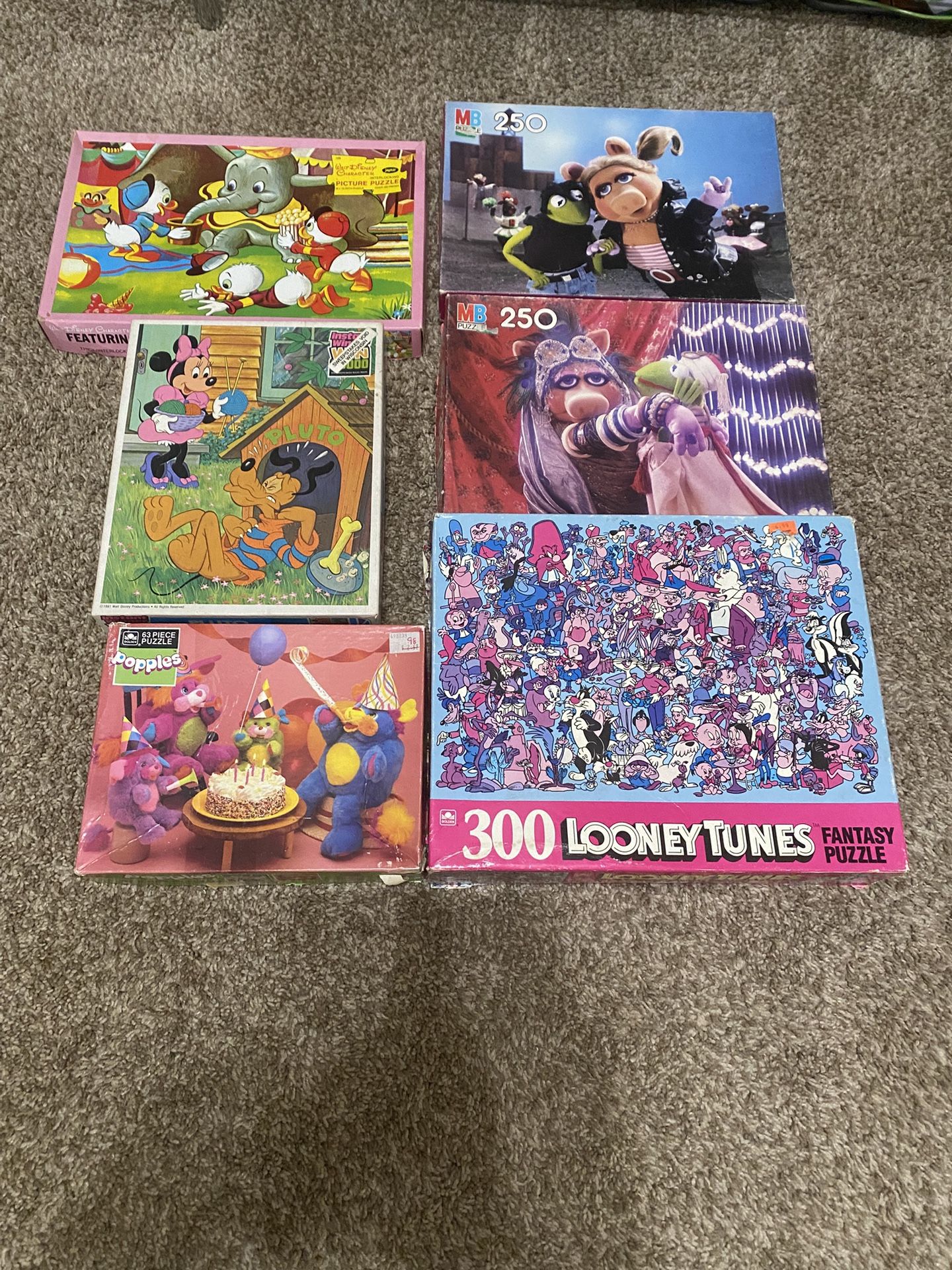 VINTAGE PUZZLES LOT-MUPPETS/LOONEY TUNES/DISNEY-6 total