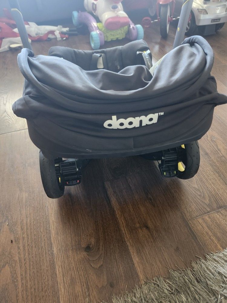 DOONA STROLLER