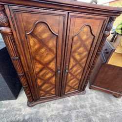 Armoire