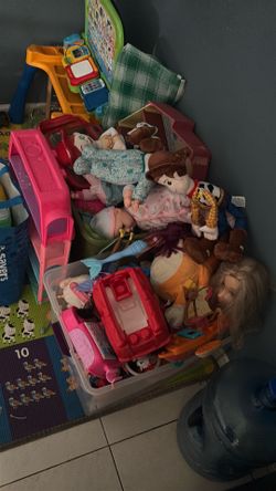 100’s of toys 1$ each big or small