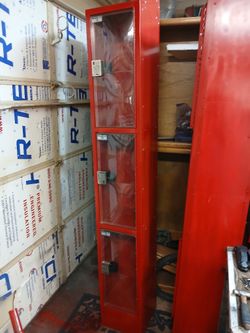 Electronic Locking Lockers