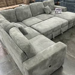 New Sleeper Sectional Couch Set / Free Delivery 