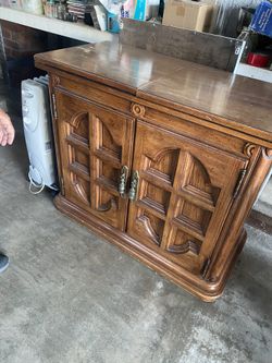 Thomasville Cabinet