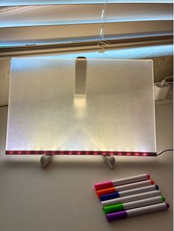 LED Light up Drawing Board with 6 coloring pens. (USB Chargable)