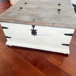 Beautiful farmhouse-style coffee table with hidden storage