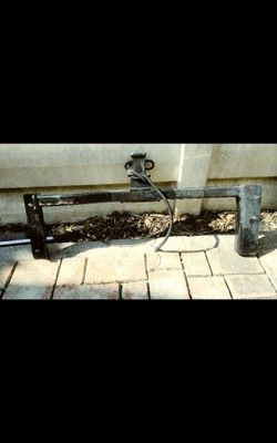 CURT Trailer Hitch / Tow Hitch Receiver – Heavy Duty – 4,000 lb