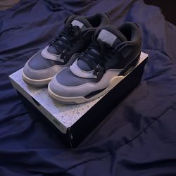 Jordan 4 RM Iron Grey Off Noir Size 9.5m