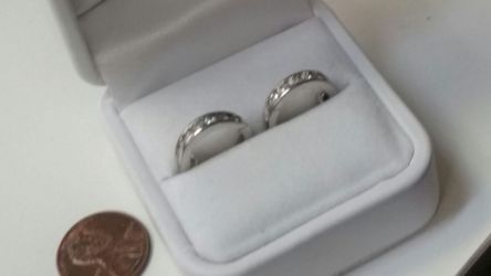 .925 sterling silver with cz.. Diamond...