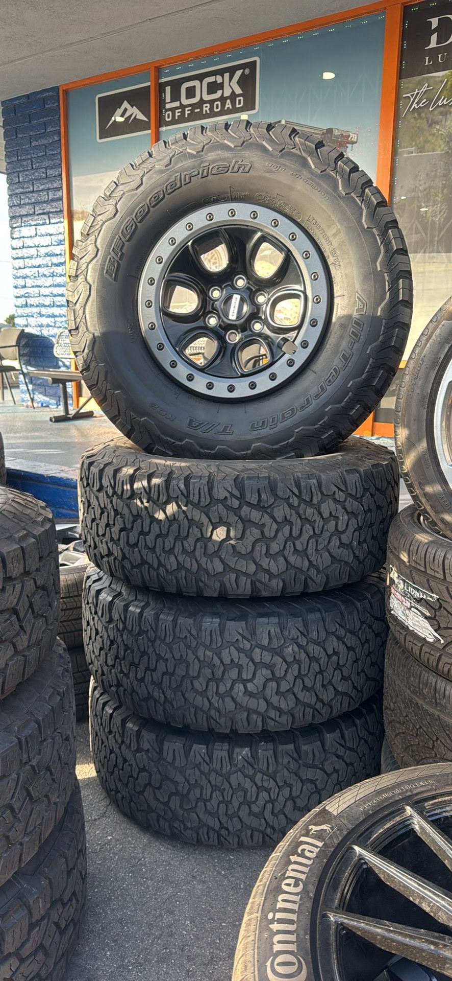 WHEELS OEM STOCK 17” FORD RAPTOR for Sale in La Habra Heights, CA - OfferUp