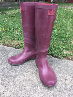 HH magenta rain boots size 6 kids, teens, adults